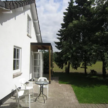 In With Meadow Views, Cleaning Included Дом отдыха *