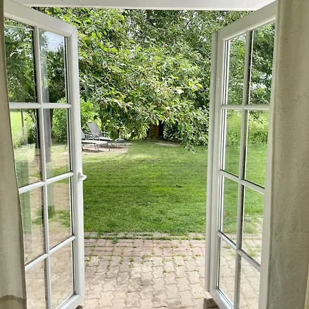 Дом отдыха In With Meadow Views, Cleaning Included *